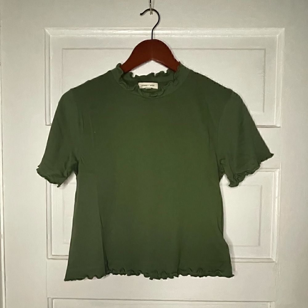 silence + noise Army Green Top with Ruffled Hem